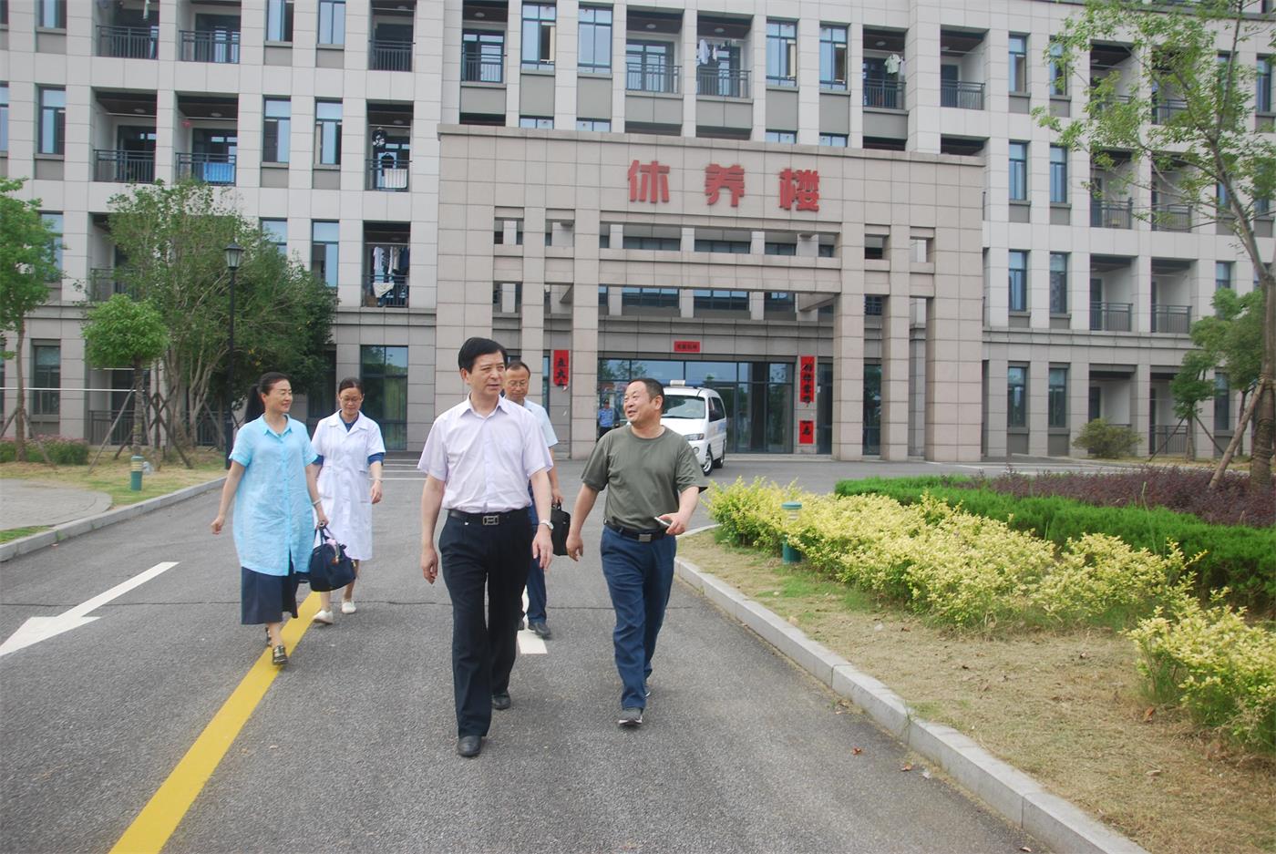 省民政厅老龄委副主任张文达赴省荣康医院调研