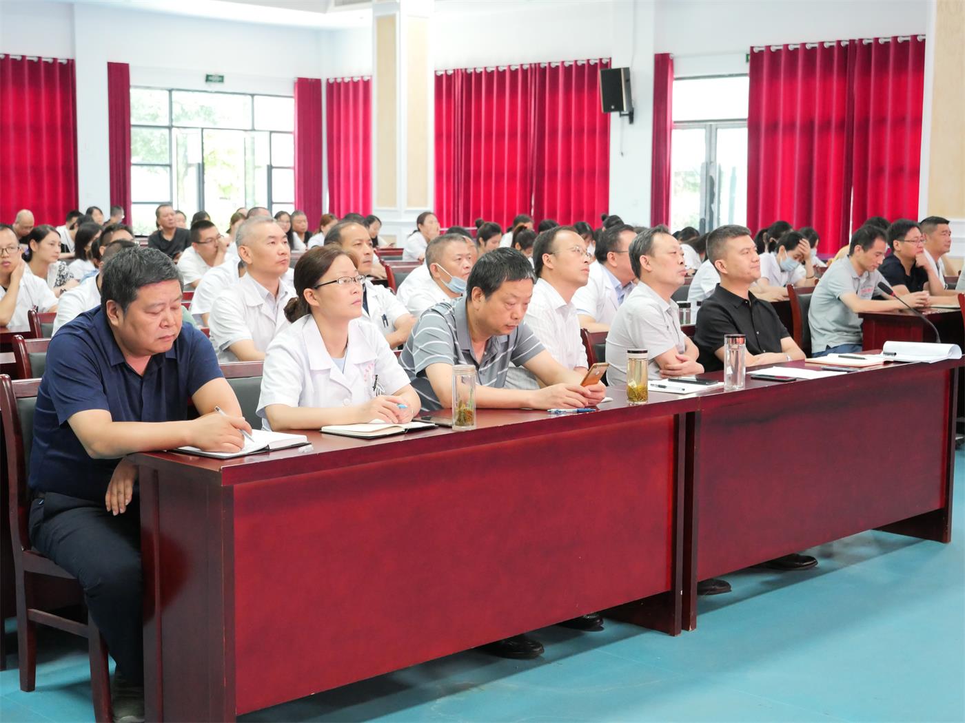 省荣康医院召开面向退役军人和其他优抚对象提供优惠医疗服务动员...