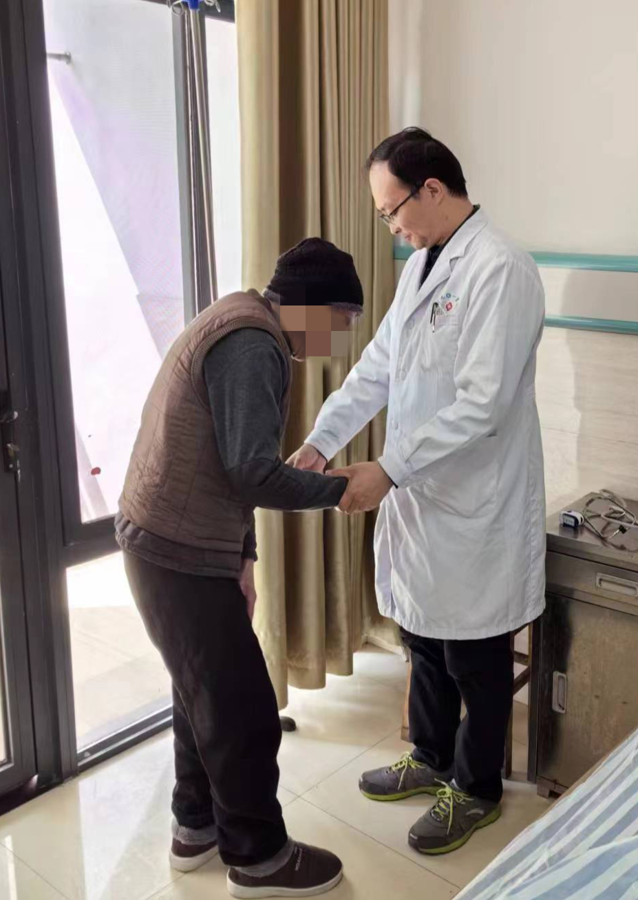 【专家驻点科室动态】共建提升康复新动力——联勤保障部队第90...