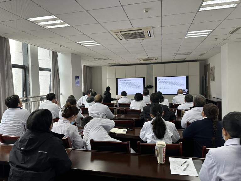 【驻点专家动态】安徽医科大学附属安庆第一人民医院影像专家开展...