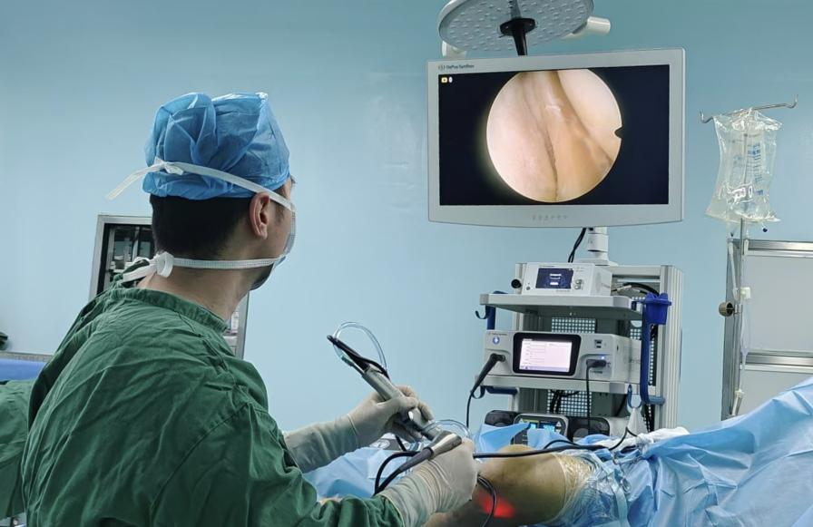 医术精湛传四方,医德高尚暖人心