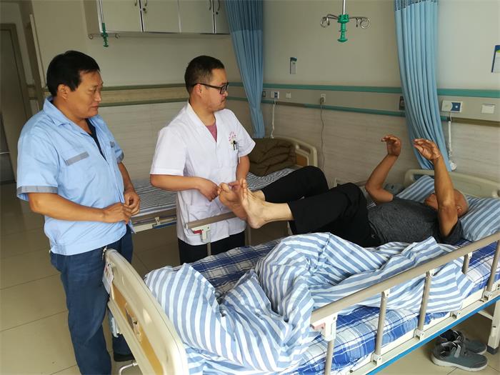 突发疾病使人愁,精心护理助康复 ——安徽省荣军康复医院及时抢...